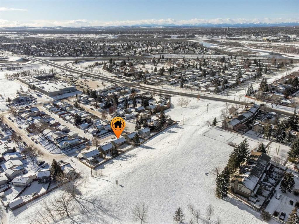 80 Ogmoor Crescent Se, Calgary, AB - Outdoor With View