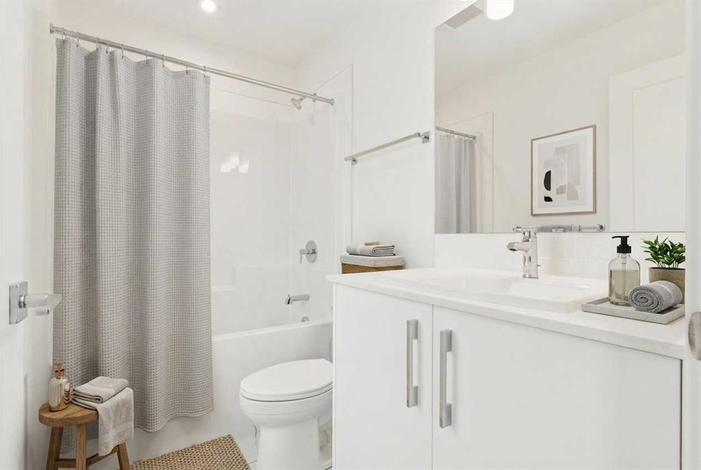 122-1862 Cornerstone Boulevard, Calgary, AB - Indoor Photo Showing Bathroom