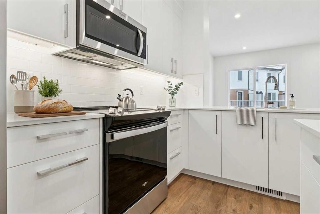 122-1862 Cornerstone Boulevard, Calgary, AB - Indoor Photo Showing Kitchen With Upgraded Kitchen