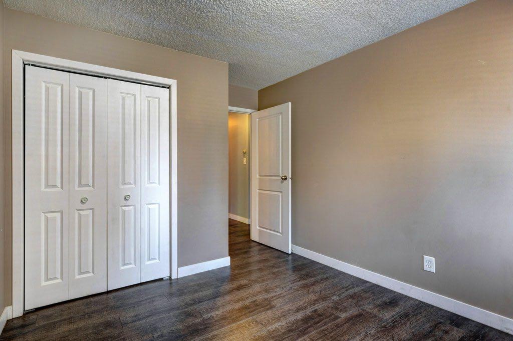 211-1335 12 Avenue Sw, Calgary, AB - Indoor Photo Showing Other Room