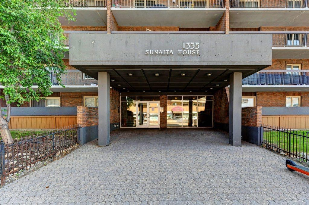 211-1335 12 Avenue Sw, Calgary, AB - Outdoor With Balcony