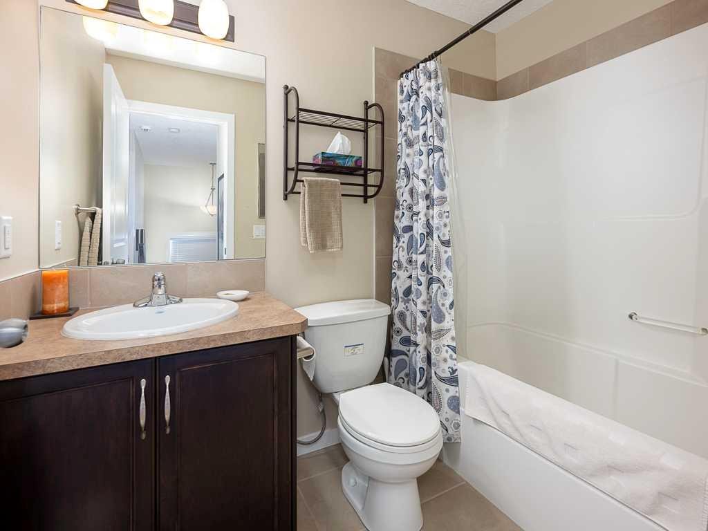 14 Walden Road Se, Calgary, AB - Indoor Photo Showing Bathroom