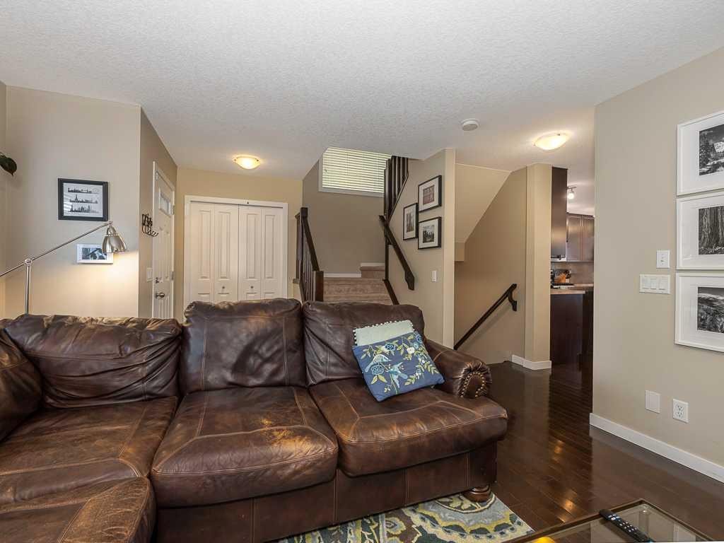 14 Walden Road Se, Calgary, AB - Indoor Photo Showing Living Room