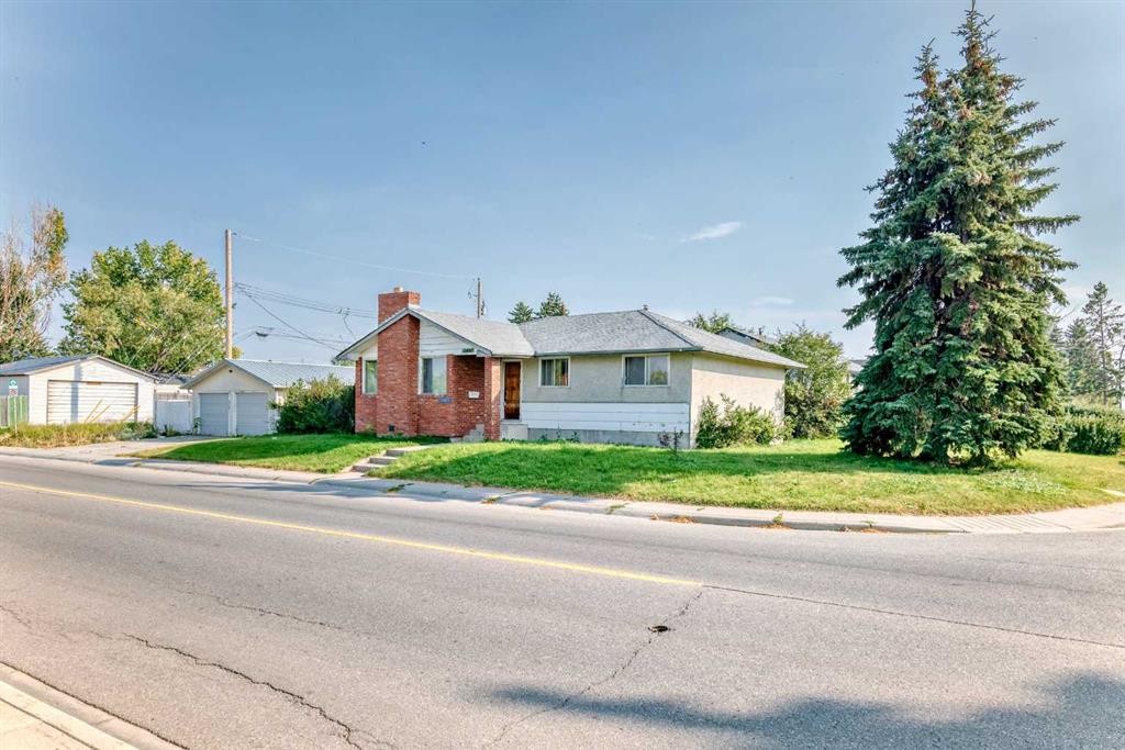 1502 49 Street Se, Calgary, AB - Outdoor