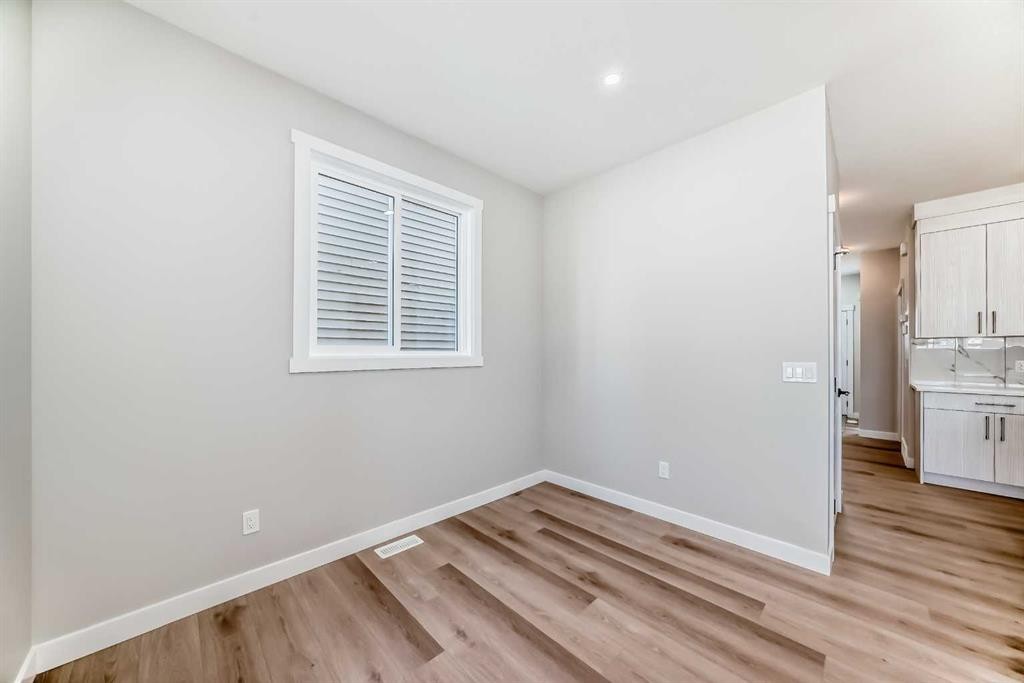 112 Belvedere Park Se, Calgary, AB - Indoor Photo Showing Other Room