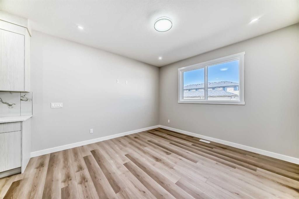 112 Belvedere Park Se, Calgary, AB - Indoor Photo Showing Other Room