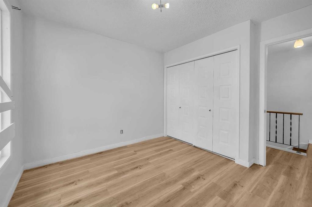 172 Templehill Drive Ne, Calgary, AB - Indoor Photo Showing Other Room
