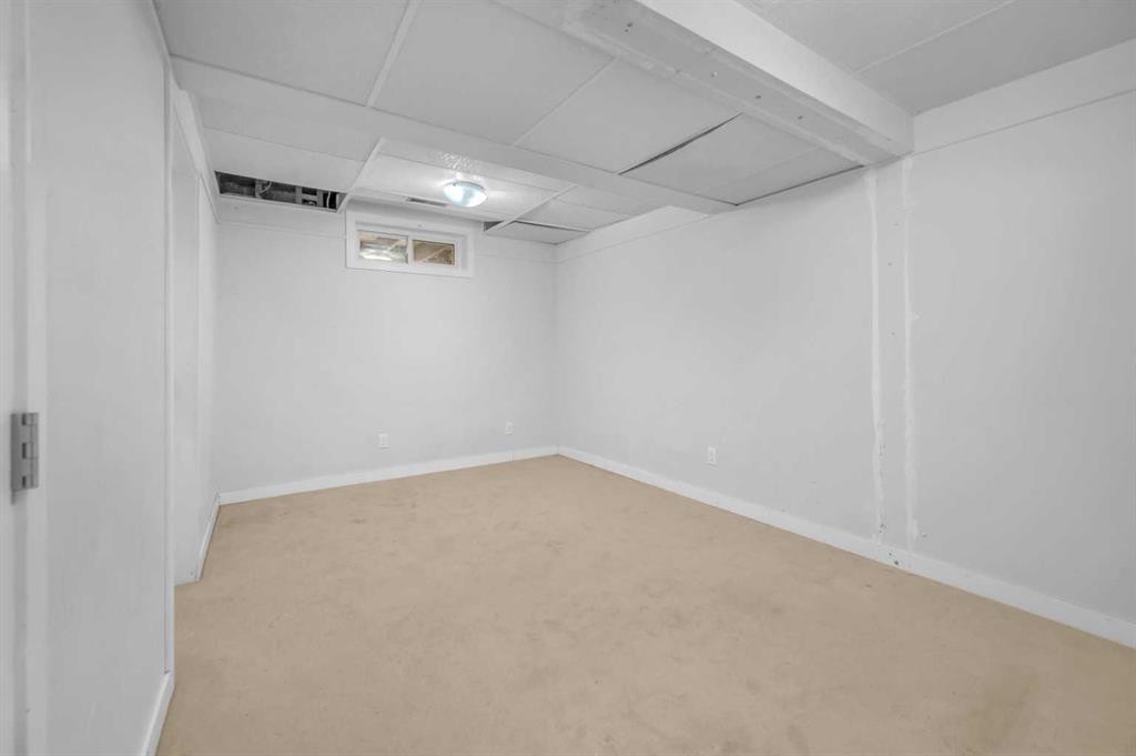 172 Templehill Drive Ne, Calgary, AB - Indoor Photo Showing Other Room