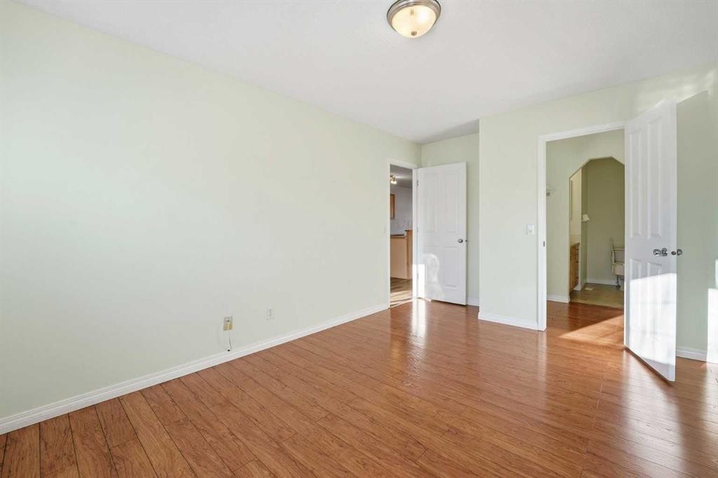 21-33 Stonegate Drive Nw, Airdrie, AB - Indoor Photo Showing Other Room