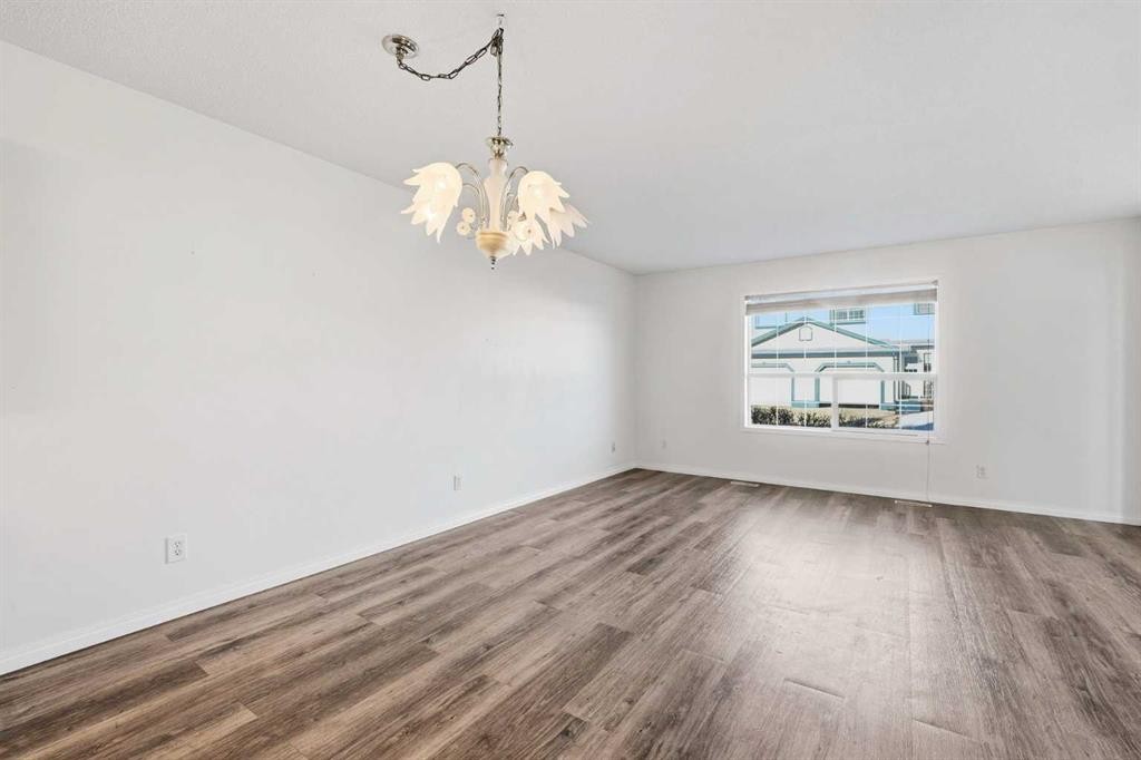 21-33 Stonegate Drive Nw, Airdrie, AB - Indoor