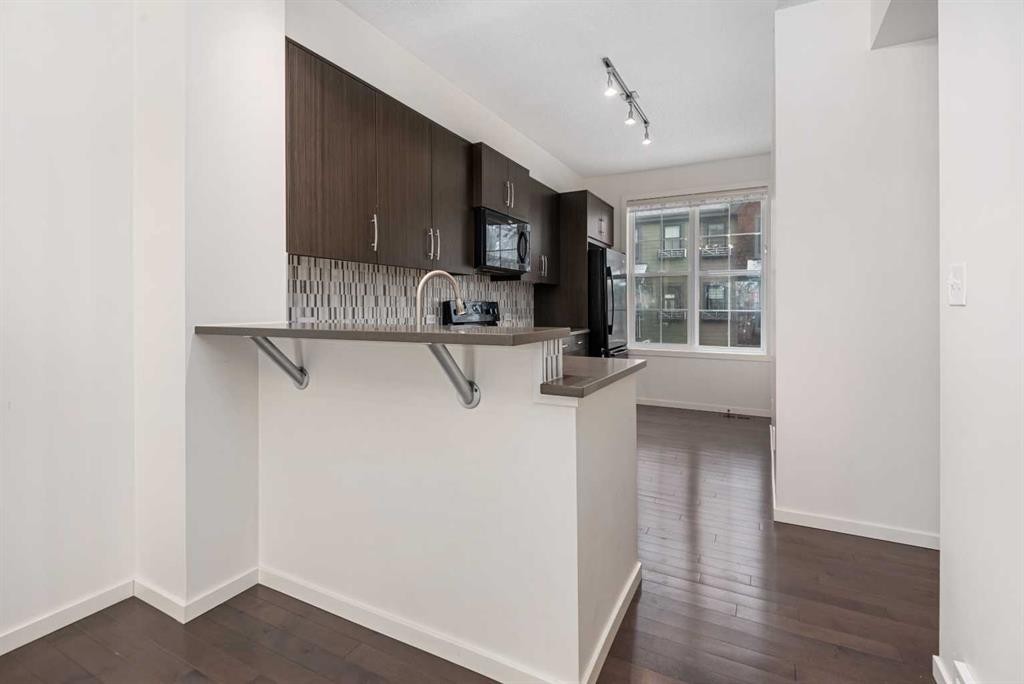 111 Ascot Point Sw, Calgary, AB - Indoor