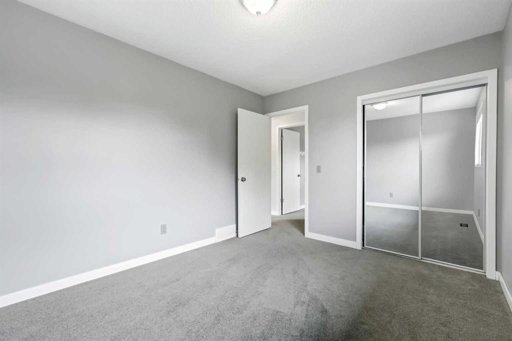 103 Sandarac Place Nw, Calgary, AB - Indoor Photo Showing Other Room
