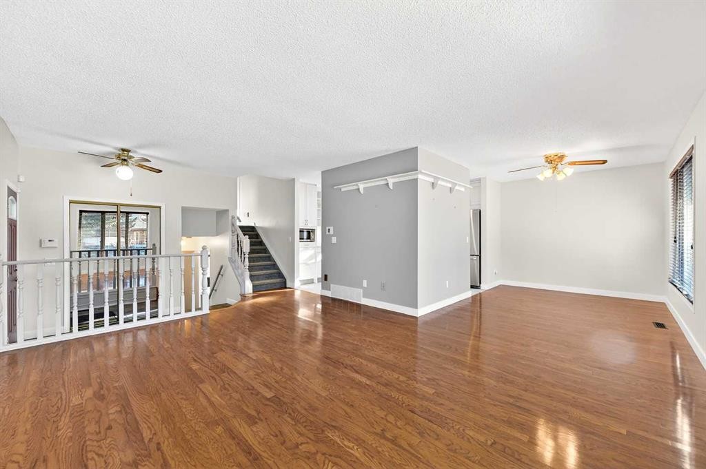 103 Sandarac Place Nw, Calgary, AB - Indoor Photo Showing Other Room