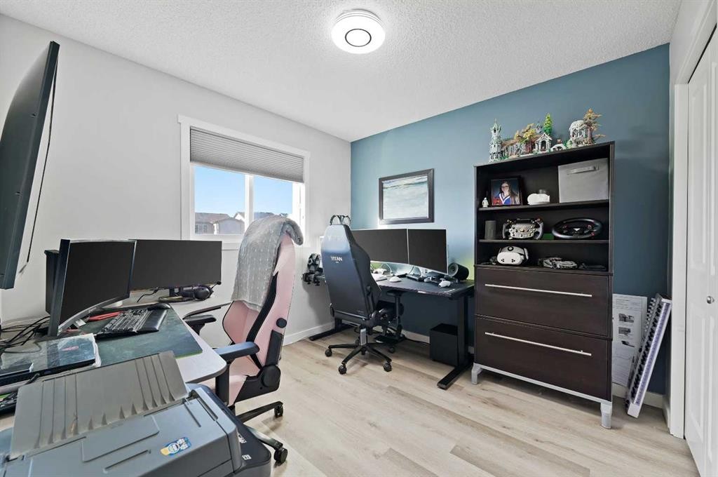 798 Walden Drive Se, Calgary, AB - Indoor Photo Showing Office
