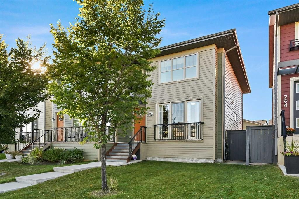 798 Walden Drive Se, Calgary, AB - Outdoor