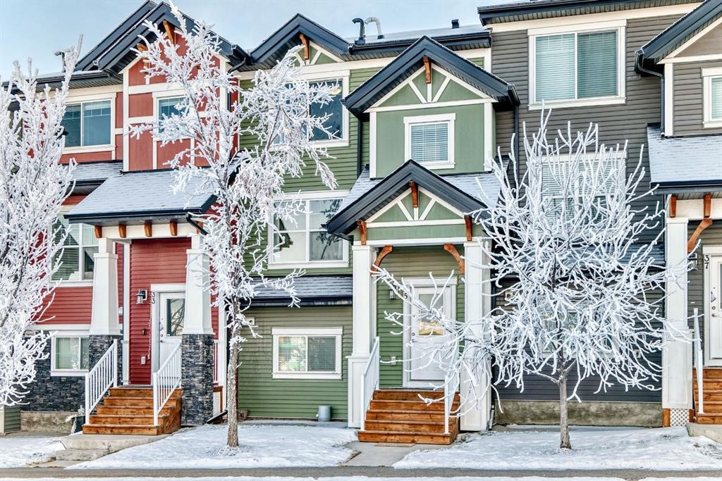 35 Nolan Hill Boulevard, Calgary, AB - Outdoor With Facade