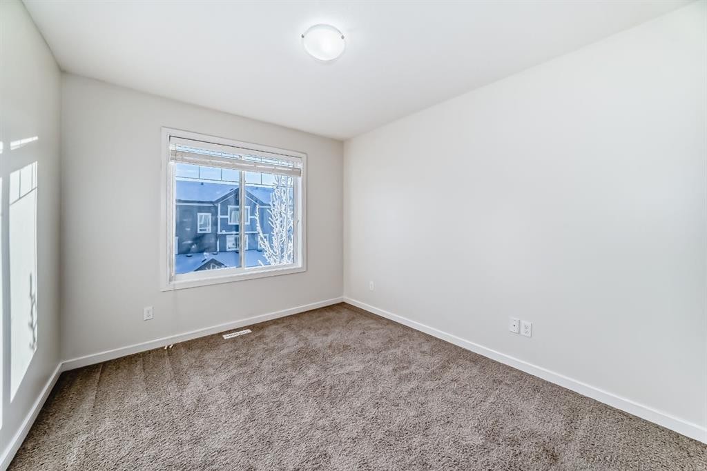 35 Nolan Hill Boulevard, Calgary, AB - Indoor Photo Showing Other Room