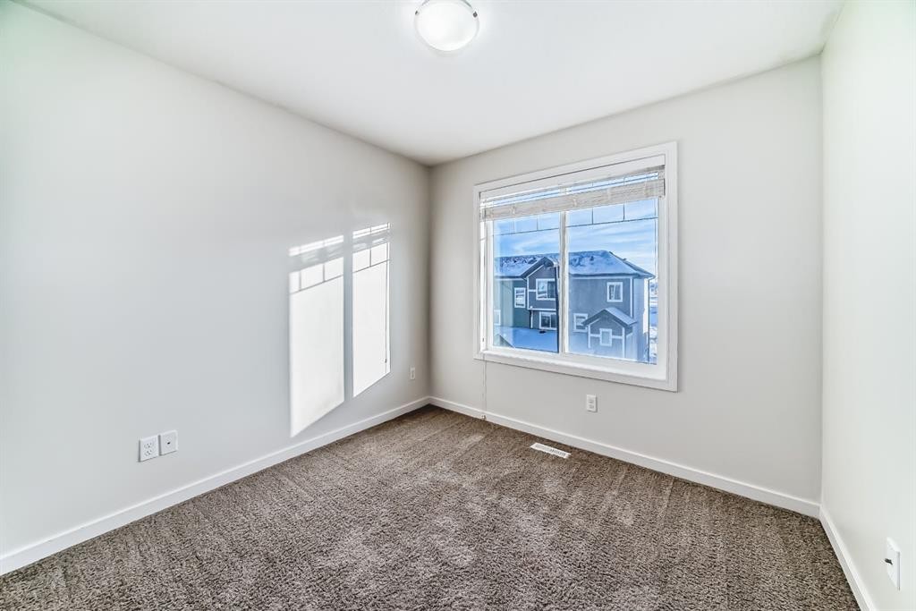 35 Nolan Hill Boulevard, Calgary, AB - Indoor Photo Showing Other Room