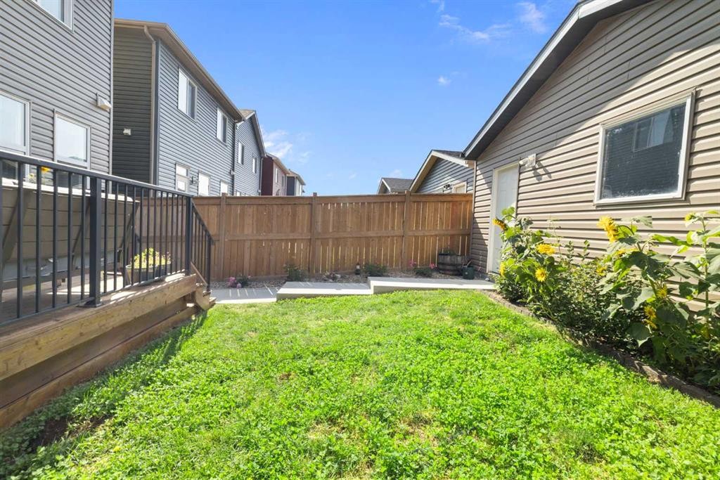 211 Evanscrest Way Nw, Calgary, AB - Outdoor With Deck Patio Veranda