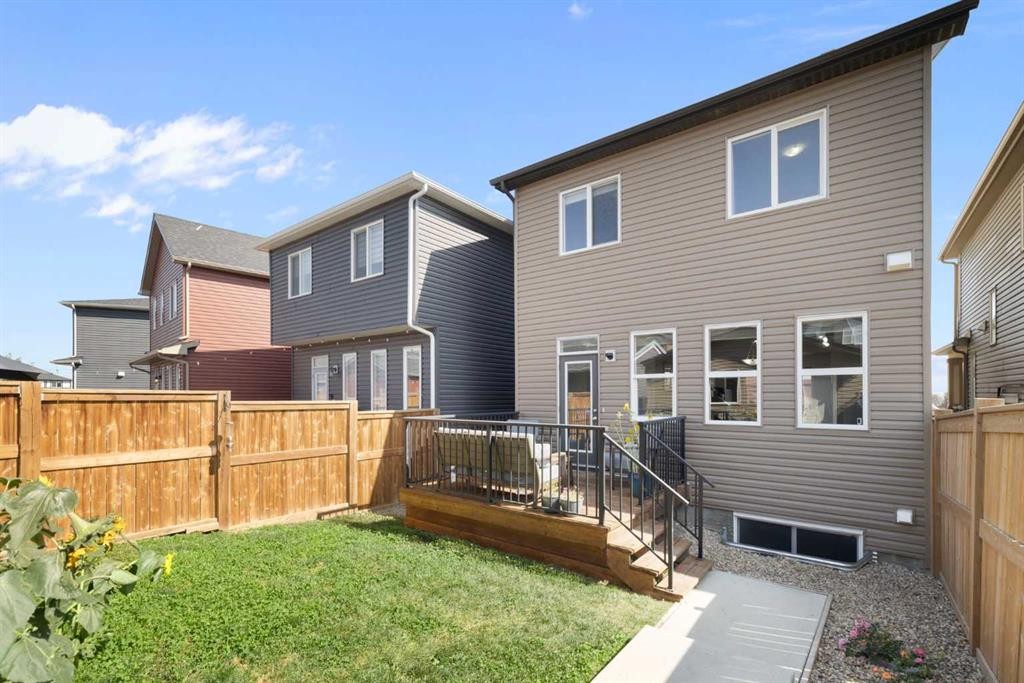 211 Evanscrest Way Nw, Calgary, AB - Outdoor With Deck Patio Veranda With Exterior