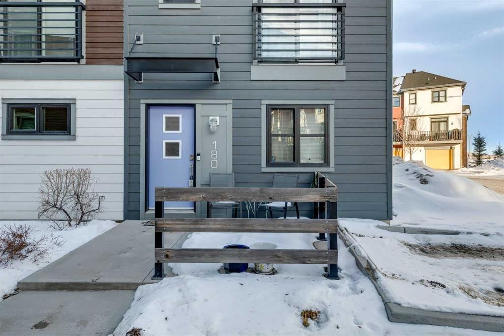 180 Walden Path Se, Calgary, AB - Outdoor