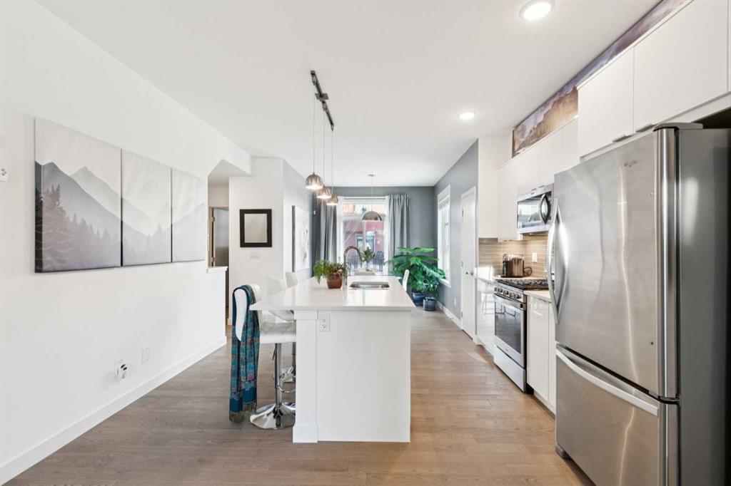 180 Walden Path Se, Calgary, AB - Indoor Photo Showing Kitchen With Upgraded Kitchen