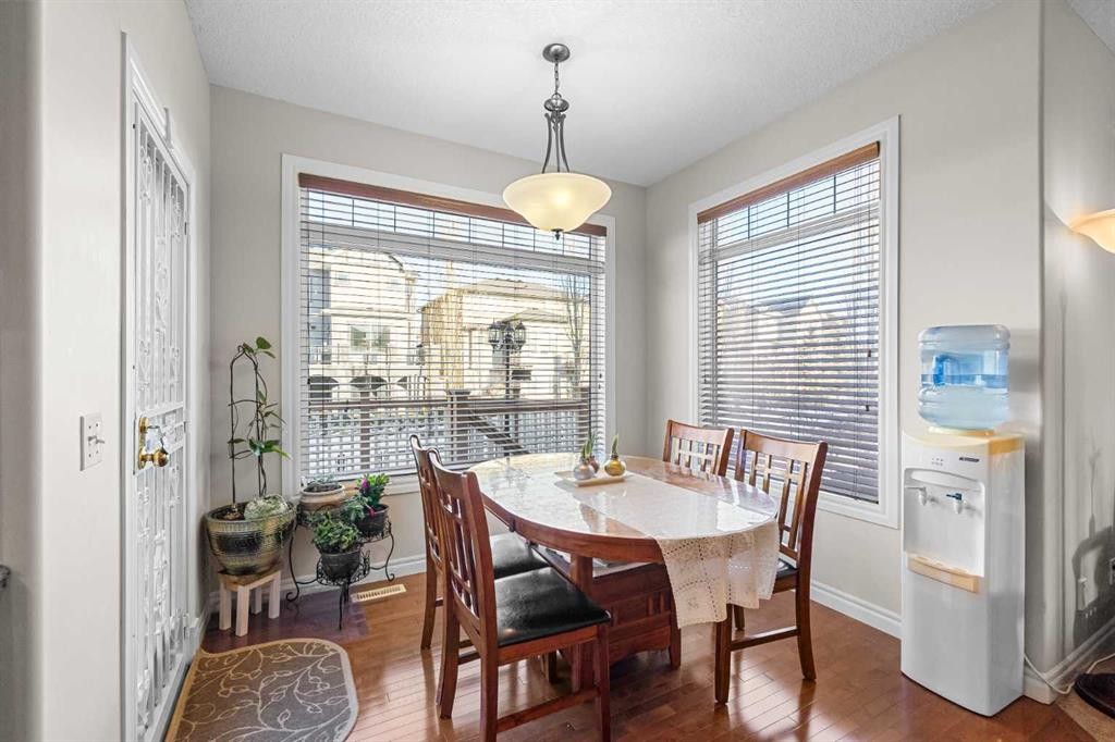 107 Panatella Close Nw, Calgary, AB - Indoor Photo Showing Dining Room