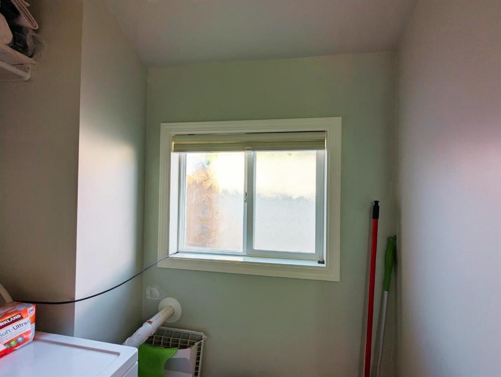 119 47 Avenue West, Claresholm, AB - Indoor