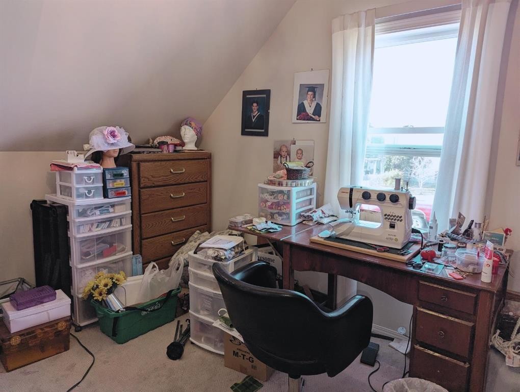 119 47 Avenue West, Claresholm, AB - Indoor Photo Showing Office