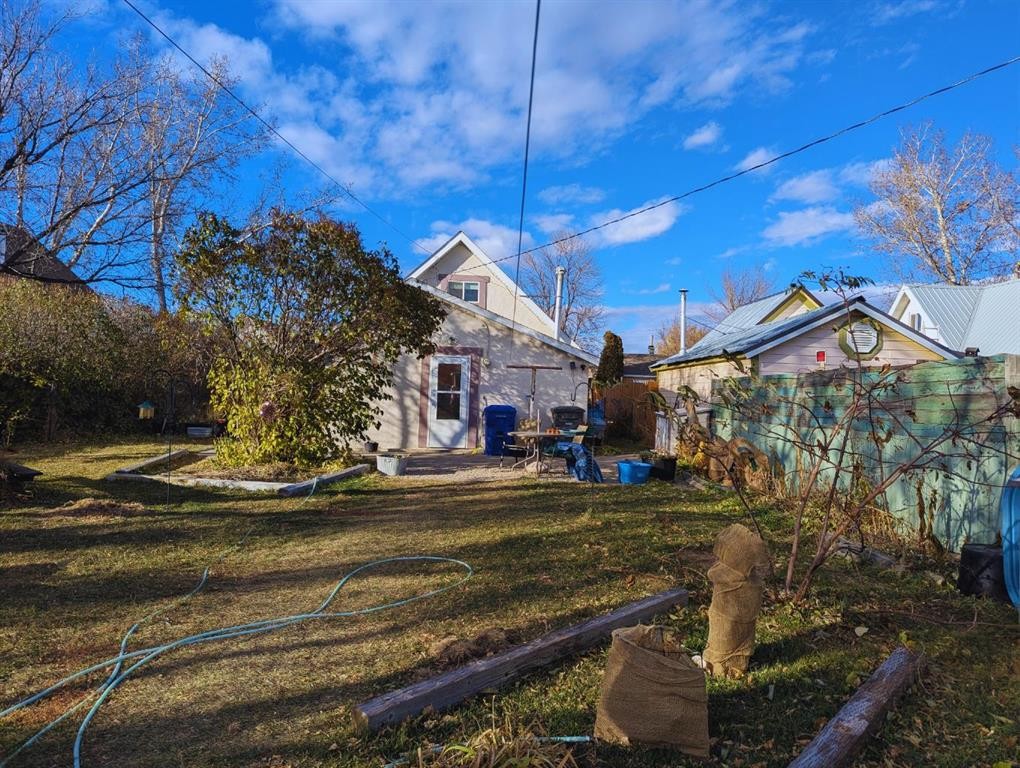 119 47 Avenue West, Claresholm, AB - Outdoor