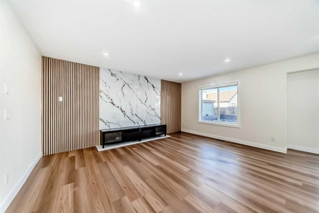 936 Cranston Drive Se, Calgary, AB - Indoor Photo Showing Other Room