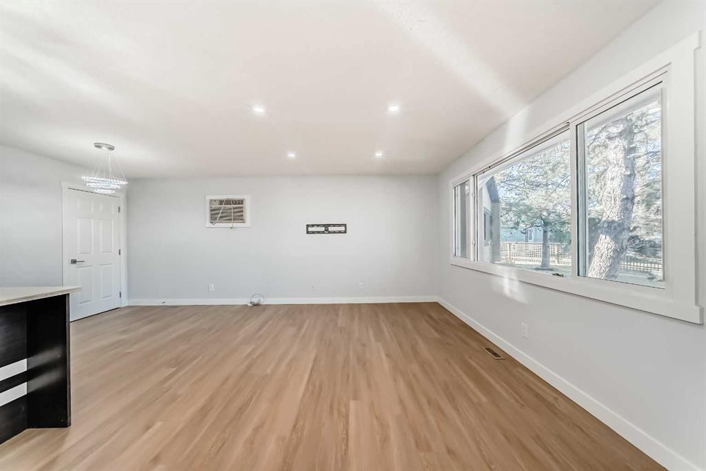 207 Pinecliff Way Ne, Calgary, AB - Indoor Photo Showing Other Room