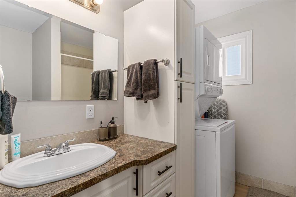 17 Aster Place Se, Airdrie, AB