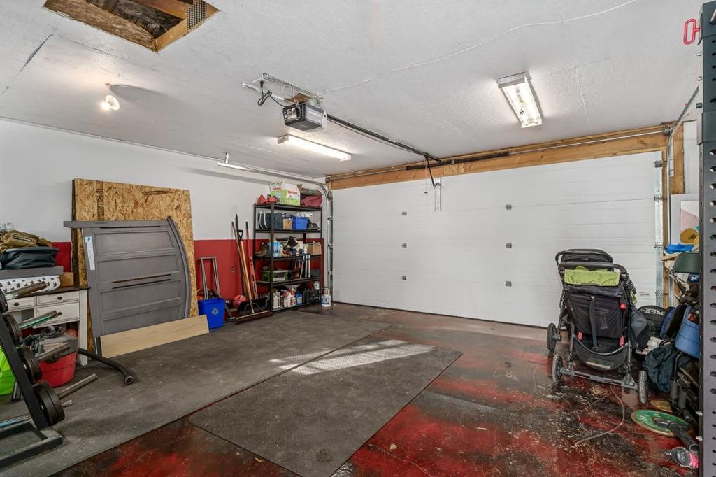 17 Aster Place Se, Airdrie, AB