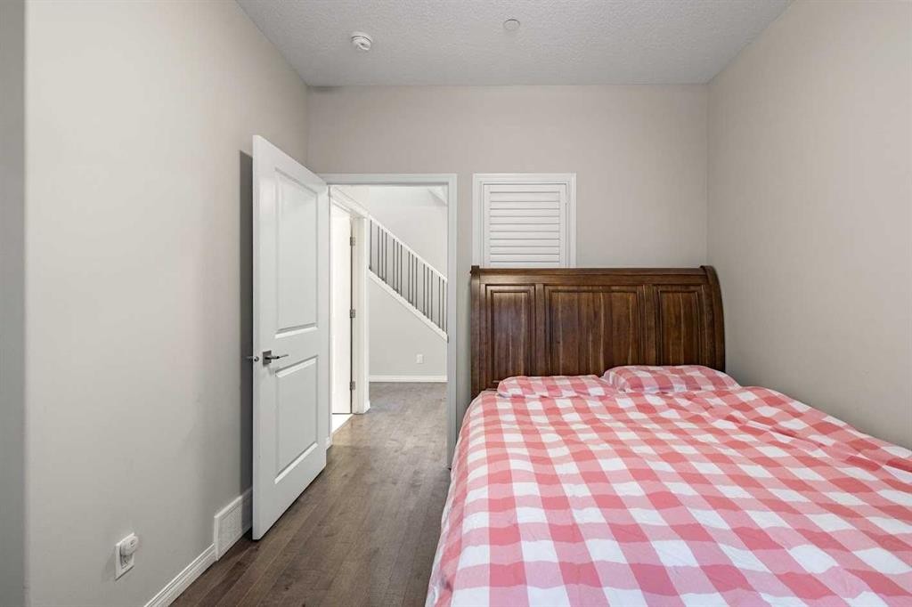 175 Howse Rise Ne, Calgary, AB - Indoor Photo Showing Bedroom