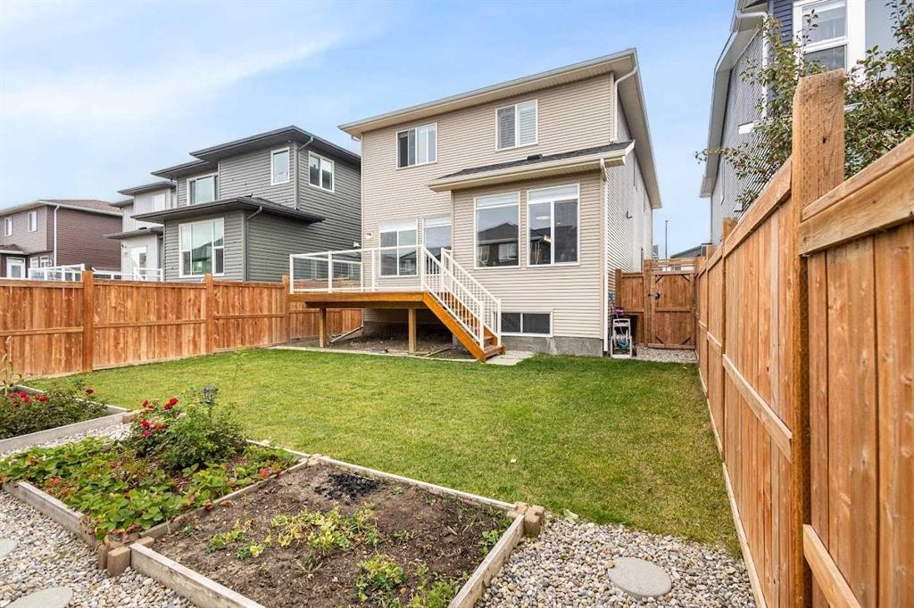 175 Howse Rise Ne, Calgary, AB - Outdoor With Exterior