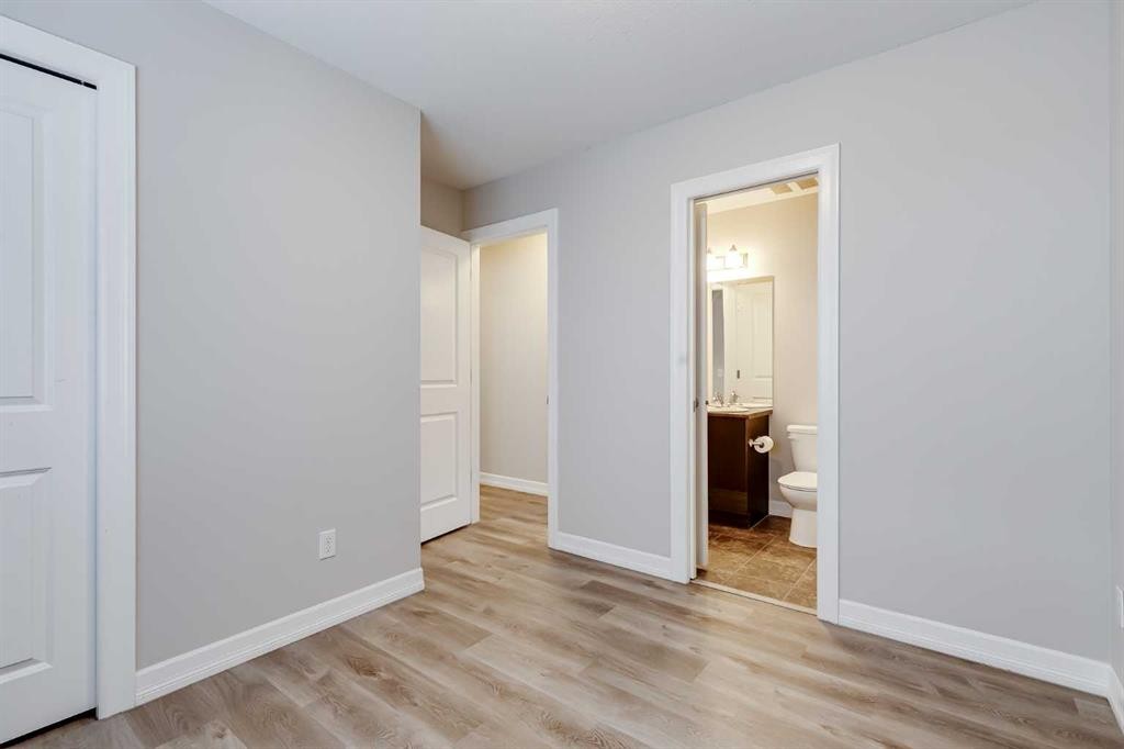 509-121 Copperpond Common Se, Calgary, AB - Indoor Photo Showing Other Room