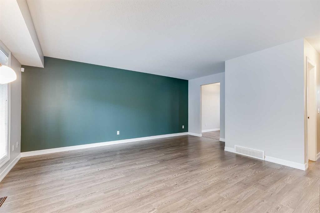 509-121 Copperpond Common Se, Calgary, AB - Indoor Photo Showing Other Room