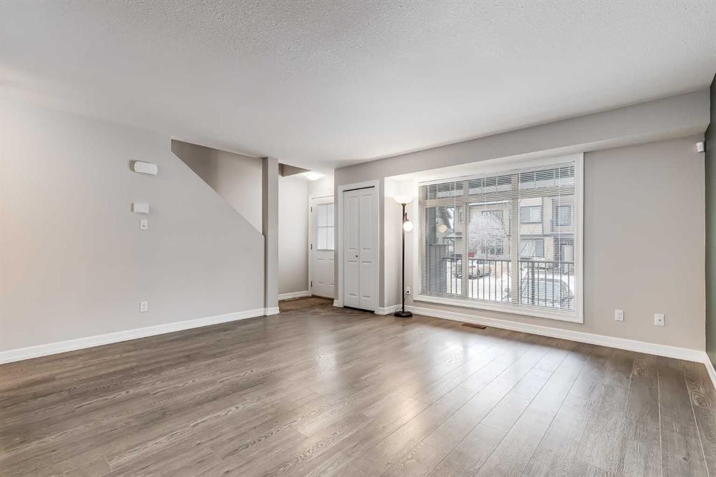 509-121 Copperpond Common Se, Calgary, AB - Indoor