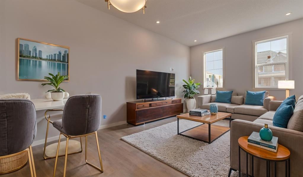 8888 Cityscape Drive Ne, Calgary, AB - Indoor Photo Showing Living Room