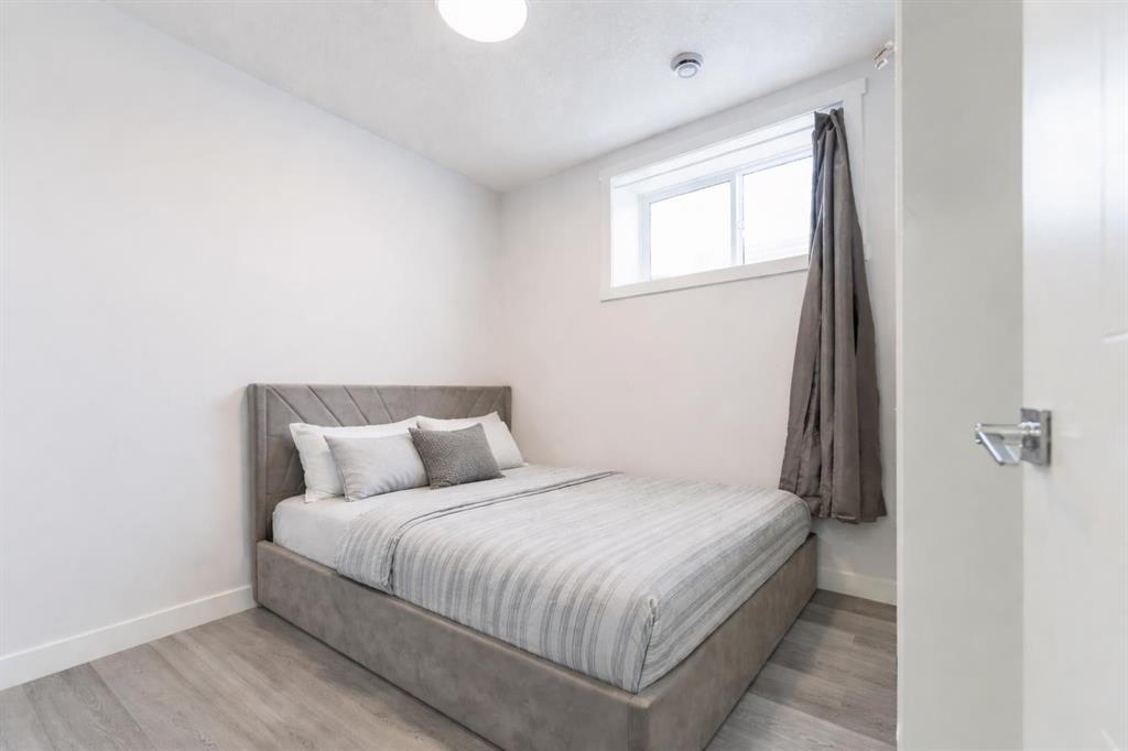 8888 Cityscape Drive Ne, Calgary, AB - Indoor Photo Showing Bedroom