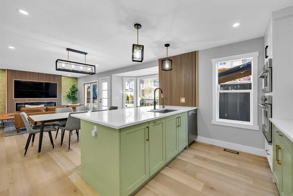 122 Hawkstone Drive Nw, Calgary, AB - Indoor