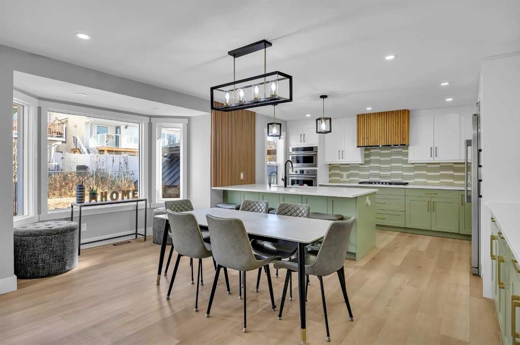 122 Hawkstone Drive Nw, Calgary, AB - Indoor Photo Showing Other Room