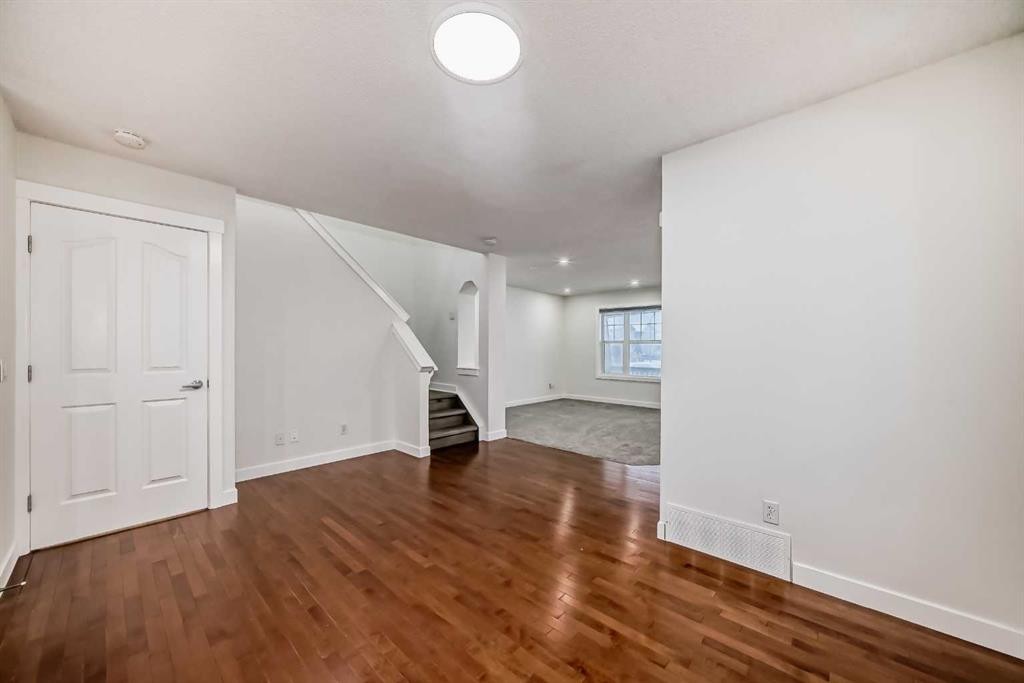 79 Saddlebrook Way Ne, Calgary, AB - Indoor Photo Showing Other Room
