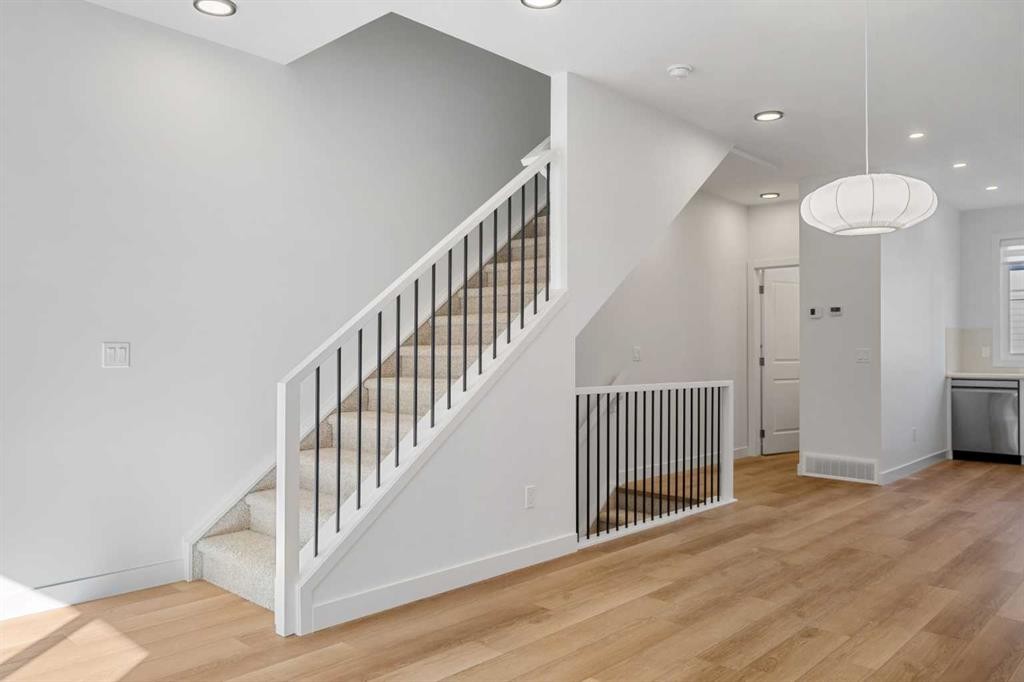 302-550 Seton Circle Se, Calgary, AB