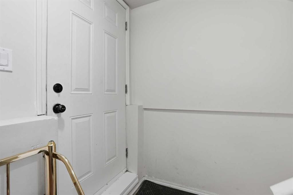 8 Taralake Way Ne, Calgary, AB - Indoor Photo Showing Other Room