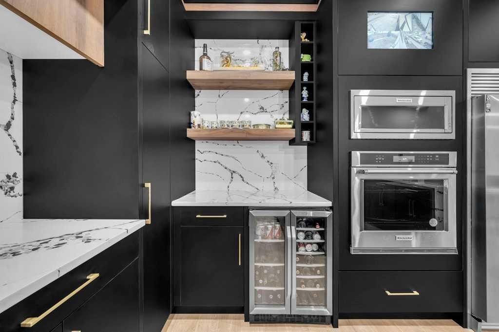 95 Saddlepeace Way Ne, Calgary, AB - Indoor Photo Showing Kitchen
