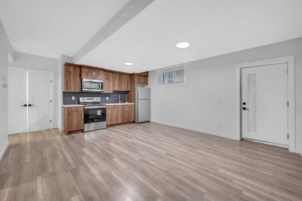 95 Saddlepeace Way Ne, Calgary, AB - Indoor Photo Showing Kitchen
