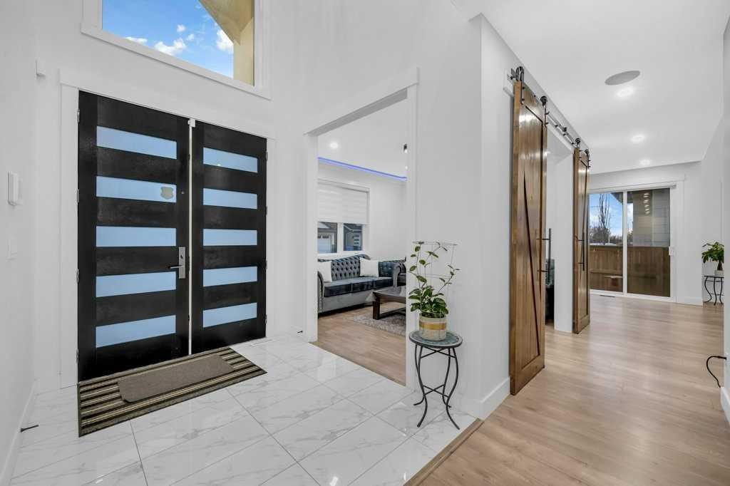 95 Saddlepeace Way Ne, Calgary, AB - Indoor Photo Showing Other Room