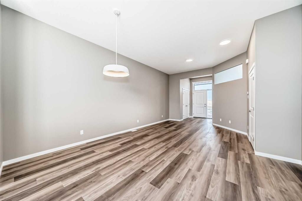 155 Sawgrass Gate Nw, Airdrie, AB - Indoor Photo Showing Other Room